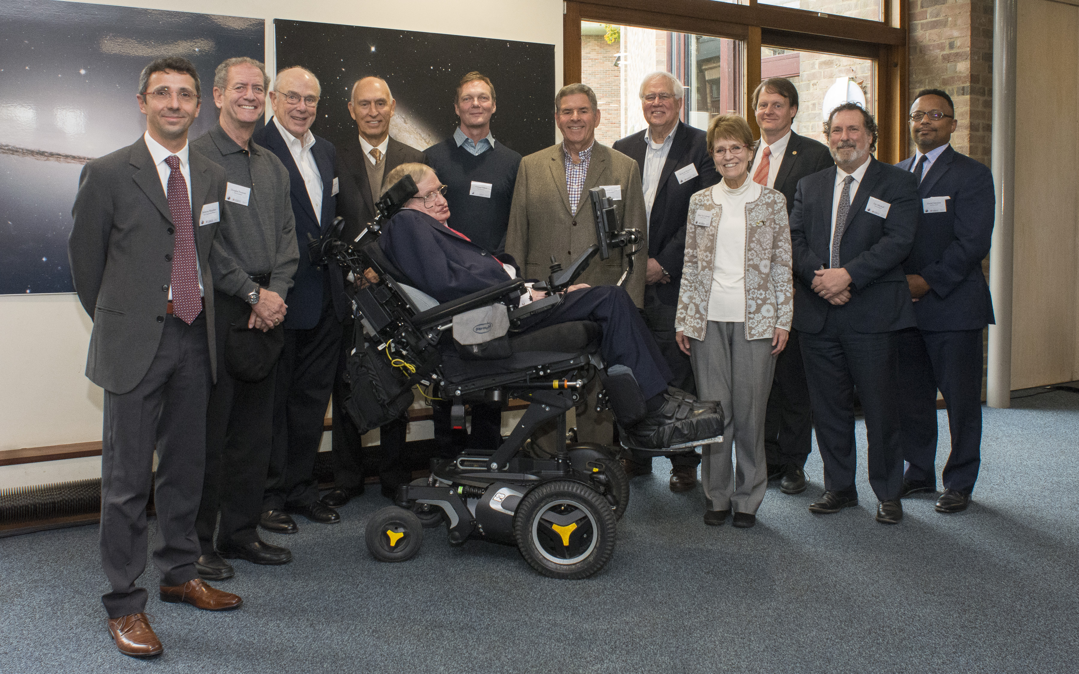 The Kavli Foundation Board of Directors and Staff with Stephen Hawking and Roberto Maiolino